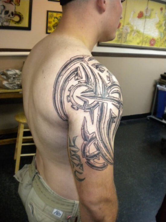 Татуировки мужские на плече фото без смысла