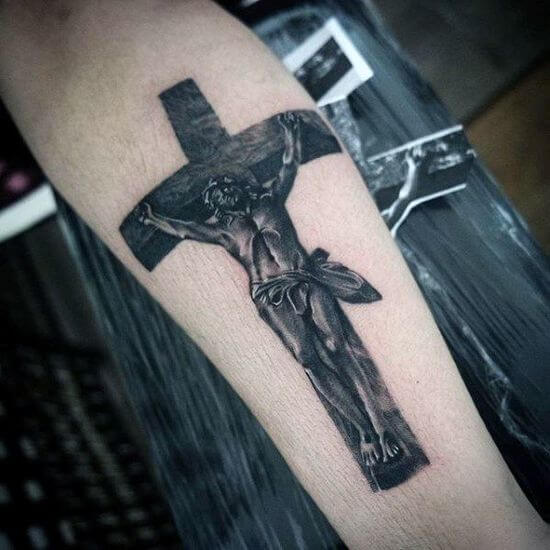 Тату крест на руке значение у мужчин