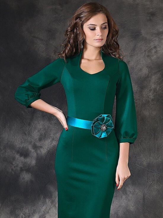 Платье изумрудно зеленое