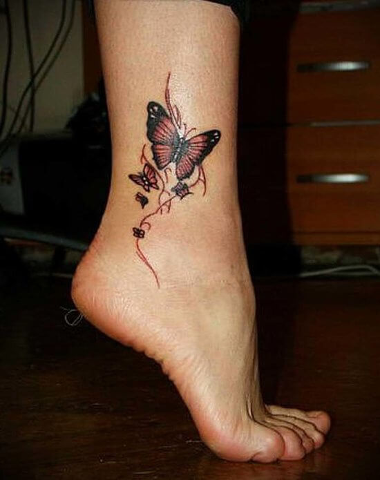 Тату с бабочками для девочек на ногу